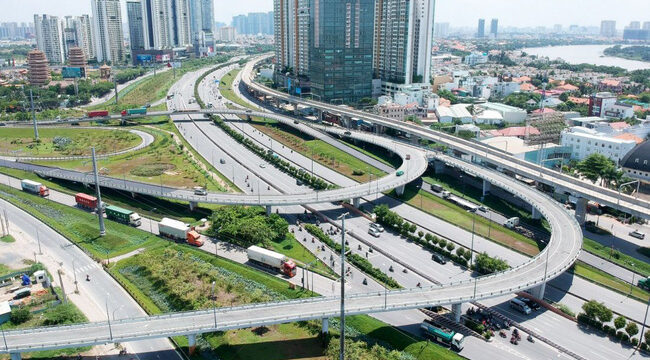 Vì sao mặt bằng giá BĐS các tỉnh vệ tinh Tp.HCM đang bị đẩy lên cao?