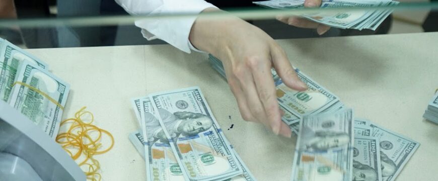 Giá USD hôm nay 24.10.2020: Sụt giảm mạnh