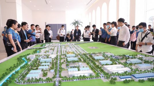 Vì sao giới đầu tư vẫn đang miệt mài \"săn\" bất động sản Long An?