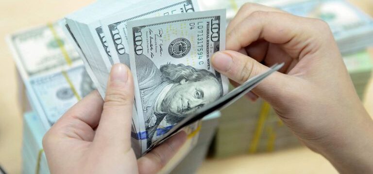  Giá USD hôm nay 28.3.2021: Đứng trên đỉnh 5 tháng