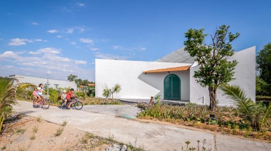 Nơi trú Covid-19 độc đáo đầy nắng, gió và cây xanh của gia đình ở Phú Yên