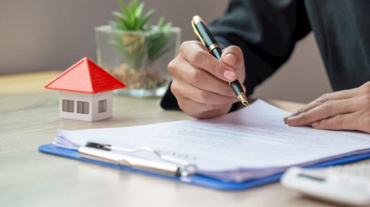 Người nước ngoài có được mua đất hoặc nhà của người Việt Nam?