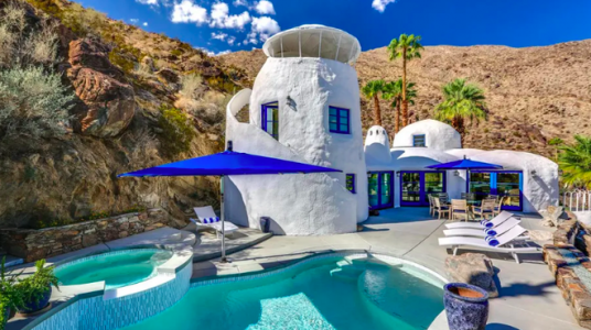 Chiêm ngưỡng căn nhà triệu USD mang phong cách Santorini
