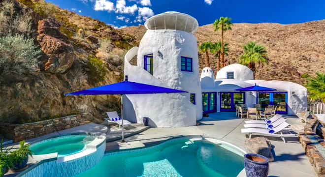 Chiêm ngưỡng căn nhà triệu USD mang phong cách Santorini