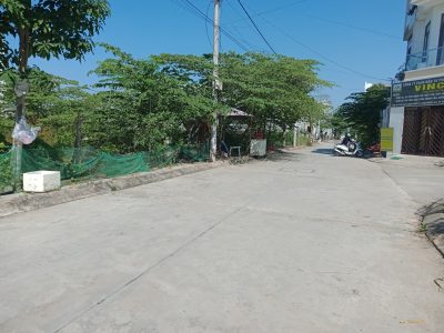 Cần bán lô đất f10 53m2, đường Long Phước Quận 9