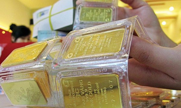 Giá vàng hôm nay 27.11.2021: Giảm 200.000 đồng,SJC 'bay' ngưỡng 61 triệu đồng/lượng