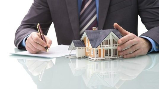 Ngân hàng phát mãi nhà, tôi có bị mất lối đi không?