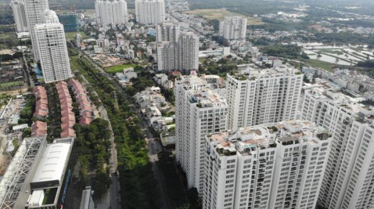 Vì sao hàng trăm dự án chung cư ở TP.HCM chưa được cấp sổ hồng?