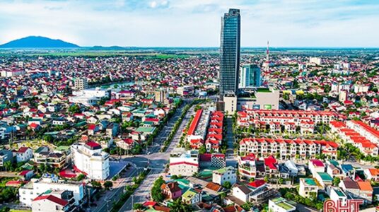 Đất chững, nhà đầu tư có “quay xe” vào thị trường nhà phố riêng lẻ?