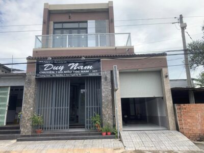 Càn bán nhà mặt tiền