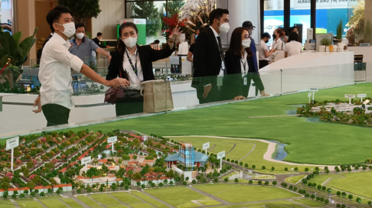 Tình cảnh trái ngược khi mua nhà dịp cận Tết Nguyên đán