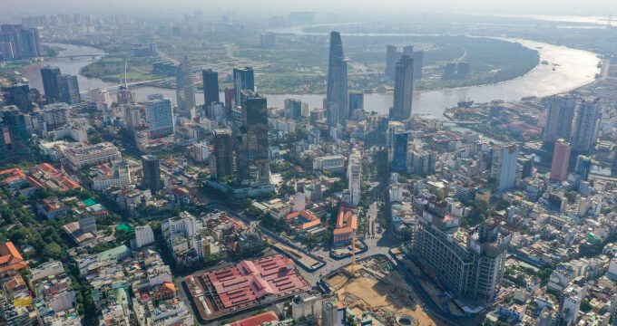 Tâm lý chờ “bắt đáy”, “săn giá tốt” bao trùm thị trường bất động sản TP.HCM và vùng phụ cận