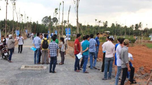Nhà đầu tư: “Mua đất chẳng bao giờ lo lỗ”