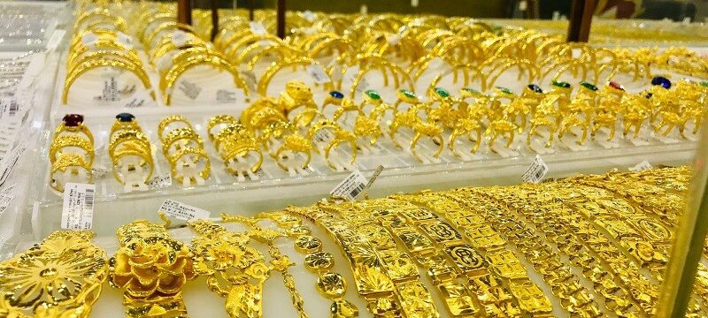 Giá vàng trong nước và thế giới đồng loạt giảm